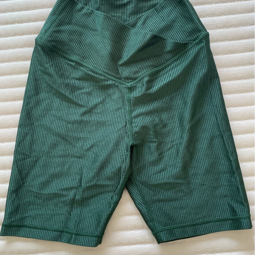 Offline Ribbed Crossover Biker Short High Rise - Picture 3 of 6